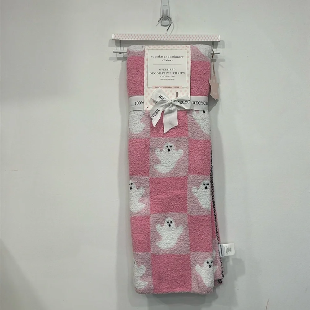 2024 Halloween Cupcakes and Cashmere Pink Ghost Throw 50x70 Viral TikTok Blanket